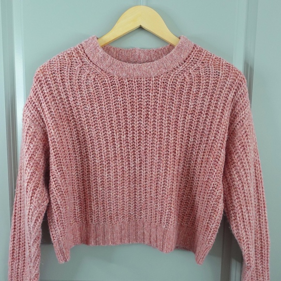 American Eagle Outfitters Sweaters - AMERICAN EAGLE KNIT SWEATER LONG SLEEVE PINK